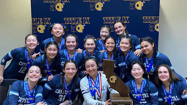 Crystal Springs Uplands team pic 2 D5 title by Michelle Bamford